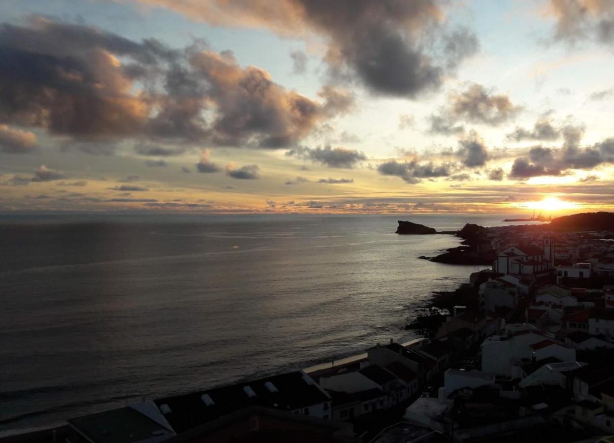 Lila Ocean View Apartment Ponta Delgada  Bagian luar foto