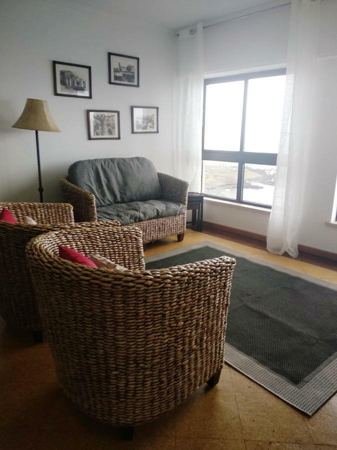Lila Ocean View Apartment Ponta Delgada  Bagian luar foto